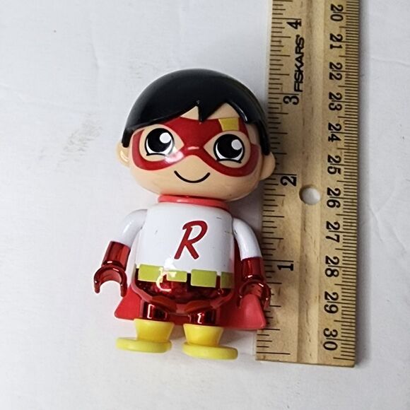 Ryan's World Red Titan Superhero 5 1/2”Figure Bonkers Toys - Picture 5 of 5